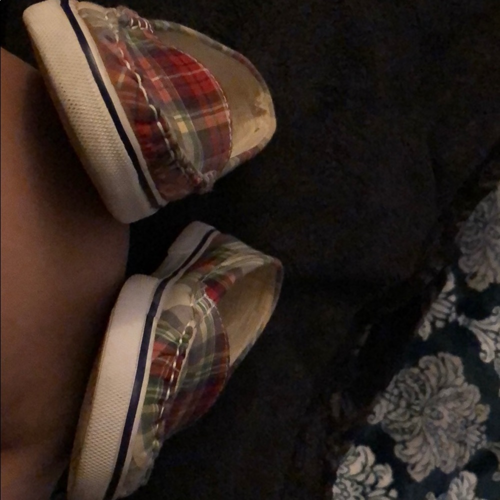 Shoes - Picture 4 of 6